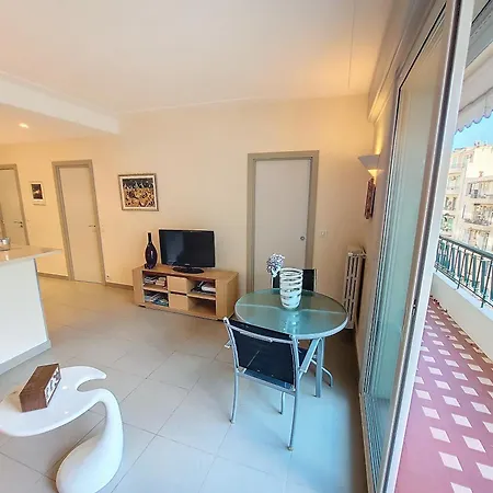 Nestor&jeeves - Baieta - Balcony شقة نيس