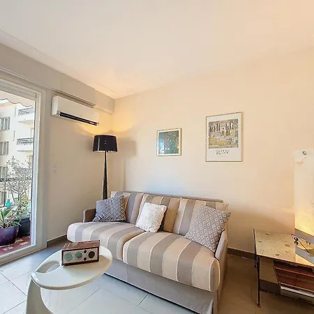 Nestor&jeeves - Baieta - Balcony *