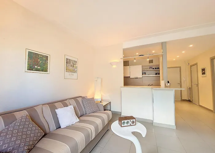 Nestor&jeeves - Baieta - Balcony *